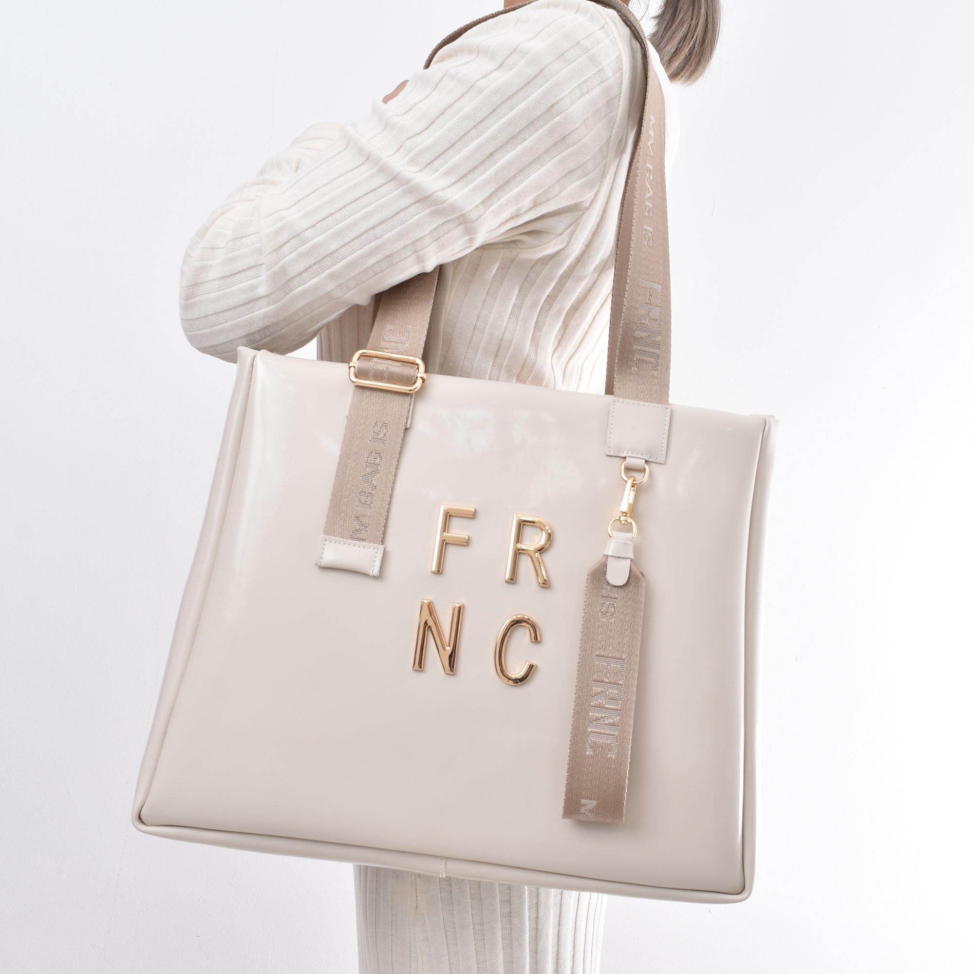 Γυναικεία τσάντα FRNC 4438-S23 Μπεζ