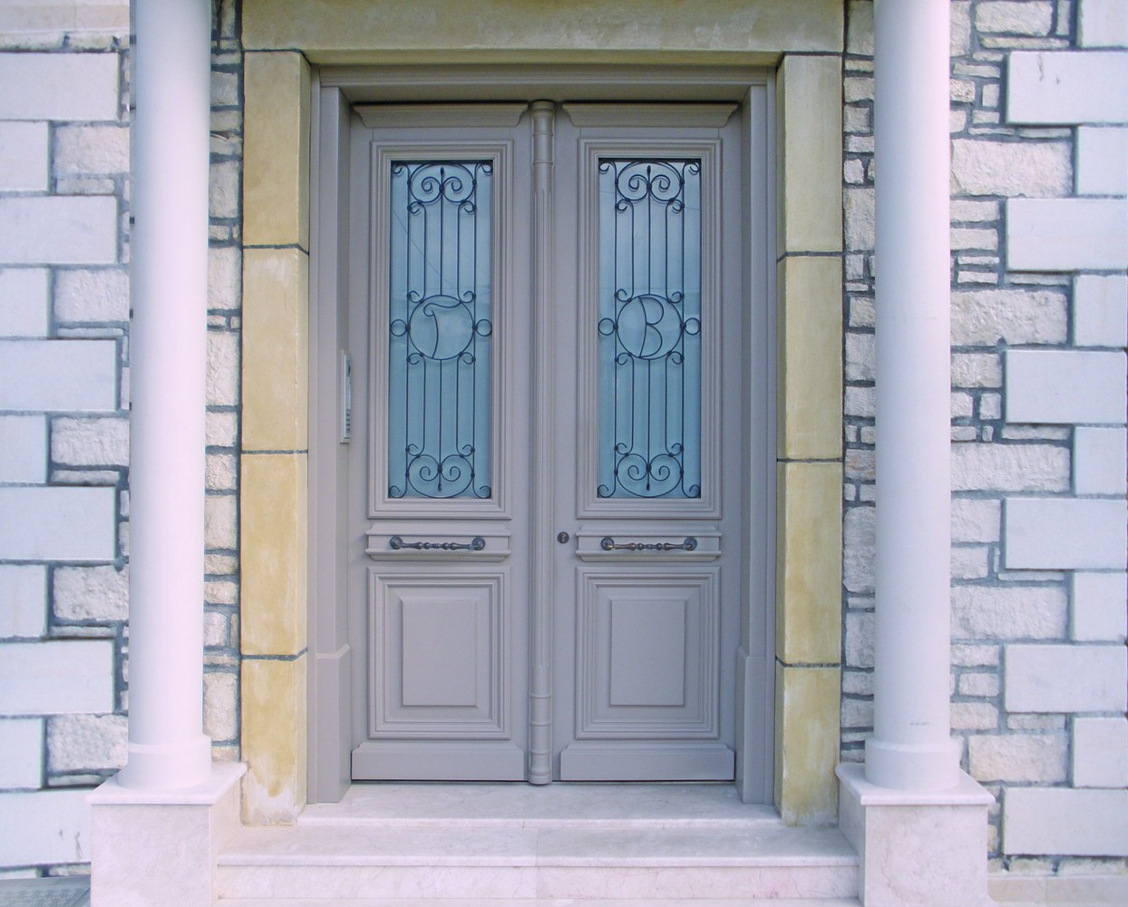 Neoclassical entrance door K101-2ral