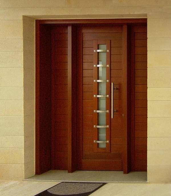 Πόρτα εισόδου Κ205_LKS