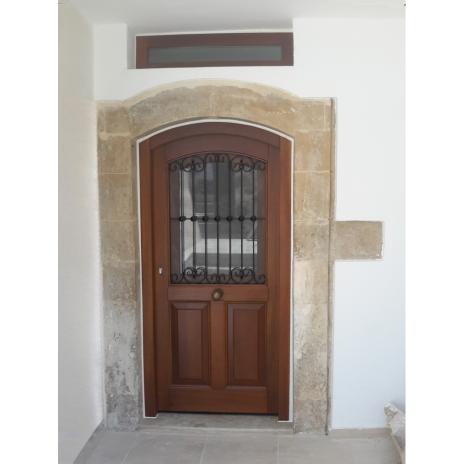 Παραδοσιακή πόρτα εισόδου Κ302_r1